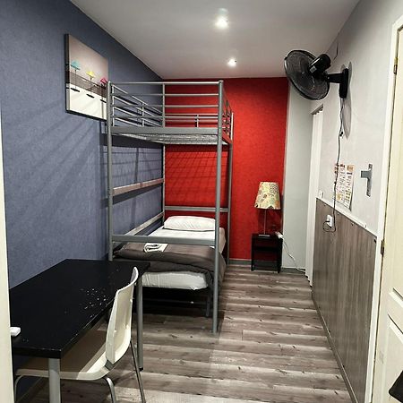 Bcn Condal Hostal บาร์เซโลนา ภายนอก รูปภาพ