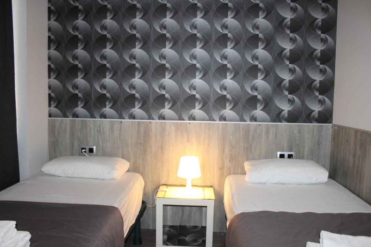 Bcn Condal Hostal บาร์เซโลนา ภายนอก รูปภาพ