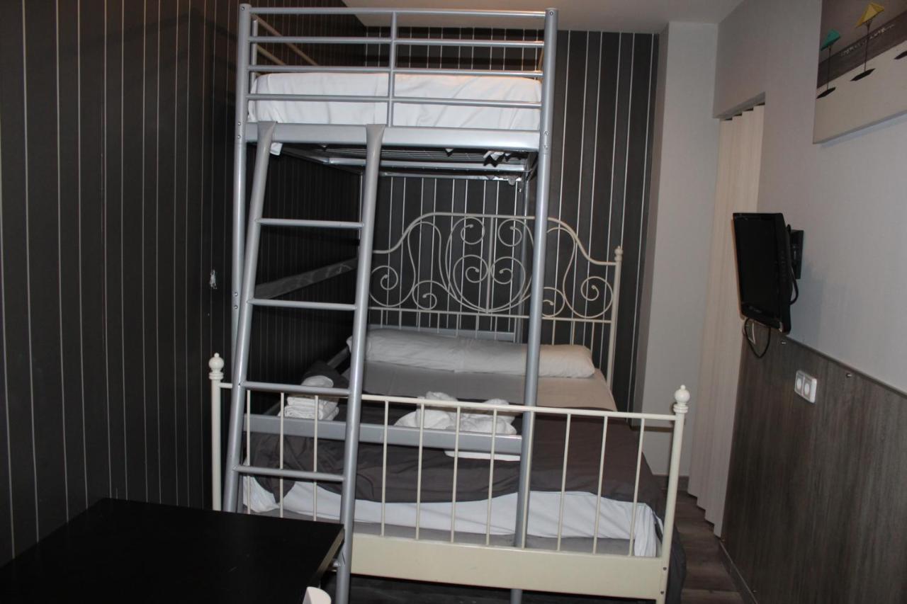 Bcn Condal Hostal บาร์เซโลนา ภายนอก รูปภาพ